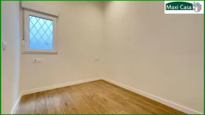 Piso en venta en Carrer de Còrsega, cerca de Carrer de Sant Quintí, El Camp de l'Arpa del Clot (Distrito Sant Martí. Barcelona Capital) de 225.000 €