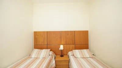 Piso en alquiler en Plaça de Rafael Alberti, Fontajau-Domeny-Taialà (Girona Capital) de 1.500 €<span>/mes</span>