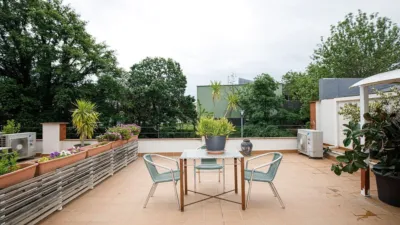 Piso en alquiler en Plaça de Rafael Alberti, Fontajau-Domeny-Taialà (Girona Capital) de 1.500 €<span>/mes</span>