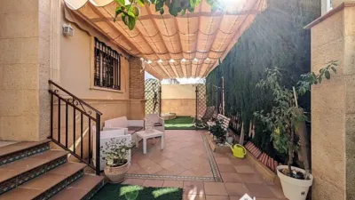 Chalet on Mar de Alboran Street photo 5