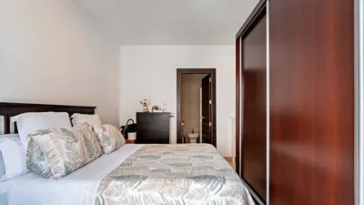 Piso en venta en Pabellón-Estación-Corte Inglés, Barrio Pabellón-Estación (El Ejido) de 199.000 €