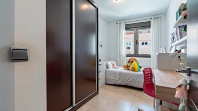 Piso en venta en Pabellón-Estación-Corte Inglés, Barrio Pabellón-Estación (El Ejido) de 199.000 €
