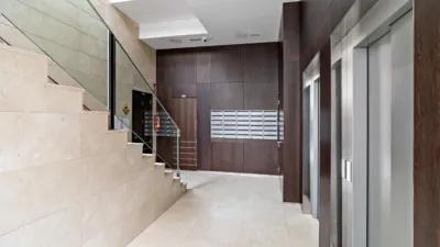 Piso en venta en Pabellón-Estación-Corte Inglés, Barrio Pabellón-Estación (El Ejido) de 199.000 €