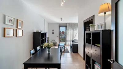 Piso en venta en Pabellón-Estación-Corte Inglés, Barrio Pabellón-Estación (El Ejido) de 199.000 €