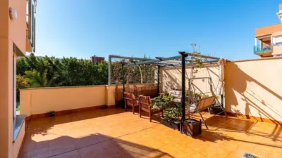 Piso en venta en Pabellón-Estación-Corte Inglés, Barrio Plaza de la Luz (El Ejido) de 199.000 €