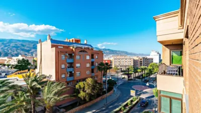 Piso en venta en Bulevar de El Ejido, cerca de Calle de Celia Viñas, Barrio Sur (El Ejido) de 99.900 €