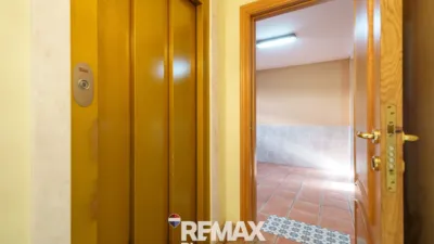 Chalet on Calle Comunidad de Cantabria photo 30