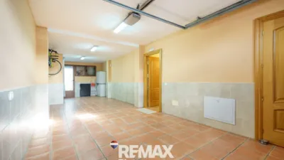 Chalet on Calle Comunidad de Cantabria photo 35