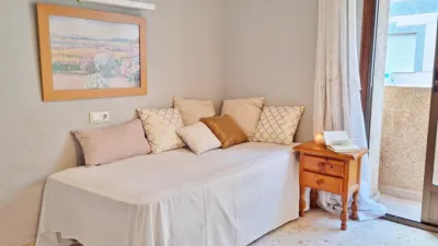 Piso en venta en Calle del Rector Gustavo Villapalos, 4, Centro (Distrito Núcleo Urbano. Roquetas de Mar) de 125.000 €