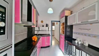 Piso en venta en Calle del Rector Gustavo Villapalos, 4, Centro (Distrito Núcleo Urbano. Roquetas de Mar) de 125.000 €