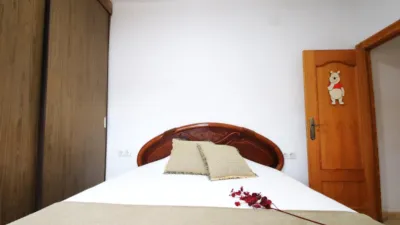 Piso en venta en Calle Sierra de Laujar, 1, Los Ángeles-Cruz de Caravaca-Piedras Redondas (Almería Capital) de 122.000 €
