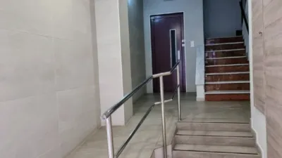 Local comercial en alquiler en Carrus, Carrús Oeste-El Toscar (Distrito Núcleo Urbano. Elx - Elche) de 700 €<span>/mes</span>
