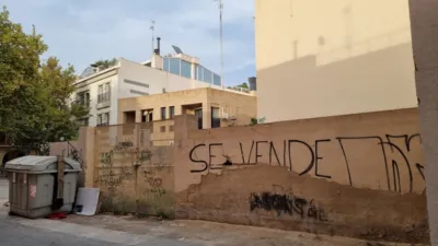 Terreno en venta en Raval - Puertas Coloradas, El Raval-Puertas Encarnades (Distrito Núcleo Urbano. Elx - Elche) de 295.000 €