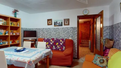 Casa en venta en Calle Costa Joaquin, Número 7, Lumpiaque de 100.000 €