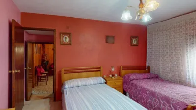 Casa en venta en Calle Costa Joaquin, Número 7, Lumpiaque de 100.000 €