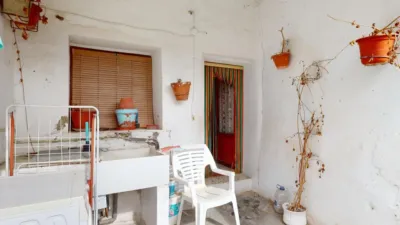 Casa en venta en Calle Costa Joaquin, Número 7, Lumpiaque de 100.000 €