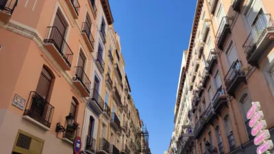 Piso en alquiler en Calle de la Manifestación, Casco Antiguo (Zaragoza Capital) de 1.600 €<span>/mes</span>