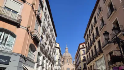 Piso en alquiler en Calle de la Manifestación, Casco Antiguo (Zaragoza Capital) de 1.600 €<span>/mes</span>