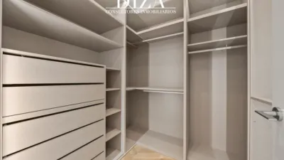 Apartment on Calle de Casado del Alisal photo 21