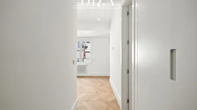 Apartment on Calle de Casado del Alisal photo 29
