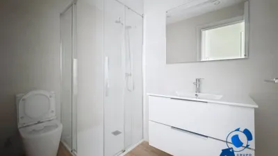 Apartamento en alquiler en Calle de Agustín Argüelles, La Calzada (Distrito Oeste. Gijón) de 1.100 €<span>/mes</span>