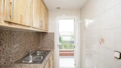 Piso en alquiler en Carrer d'Andalusia, Fontajau-Domeny-Taialà (Girona Capital) de 1.500 €<span>/mes</span>