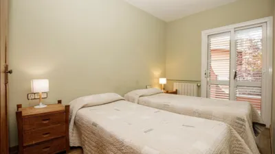 Piso en alquiler en Carrer d'Andalusia, Fontajau-Domeny-Taialà (Girona Capital) de 1.500 €<span>/mes</span>