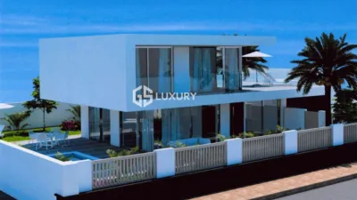 Chalet en venta en Calle Minerva, Costa del Silencio-Las Galletas (Arona) de 580.000 €