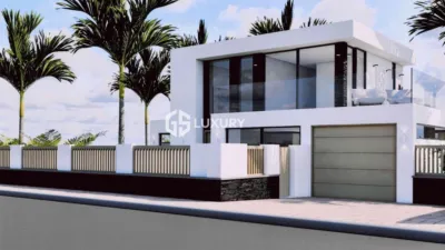 Chalet en venta en Calle Minerva, Costa del Silencio-Las Galletas (Arona) de 580.000 €