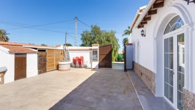 Chalet on Ctra. de La Marina photo 35