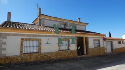 Chalet in Aldea del Cano photo 3
