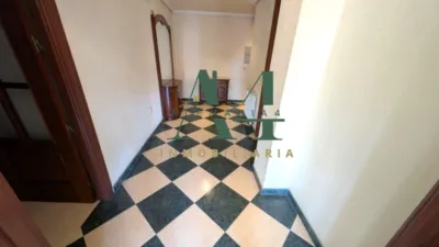 Apartment on Avenida de Alemania photo 11