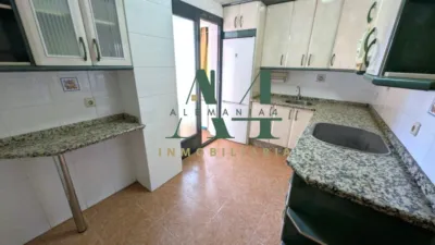 Apartment on Avenida de Alemania photo 7