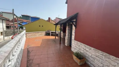 Casa adosada en venta en Calle de Antonio Machado, 1 - Más