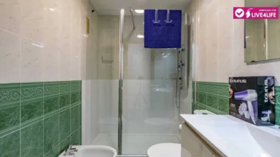 Habitación en alquiler en Calle Carrer de Pere Cabanes, Orriols (Distrito Rascanya. València Capital) de 440 €<span>/mes</span>