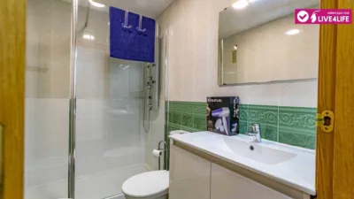 Habitación en alquiler en Calle Carrer de Pere Cabanes, Orriols (Distrito Rascanya. València Capital) de 440 €<span>/mes</span>