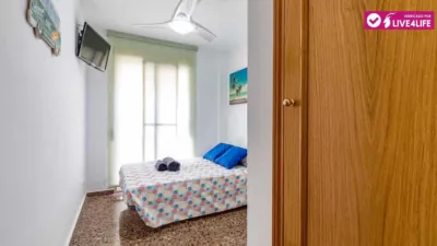 Habitación en alquiler en Calle Carrer de Pere Cabanes, Orriols (Distrito Rascanya. València Capital) de 440 €<span>/mes</span>