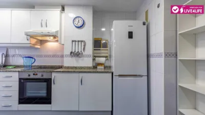 Habitación en alquiler en Calle Carrer de Pere Cabanes, Orriols (Distrito Rascanya. València Capital) de 440 €<span>/mes</span>