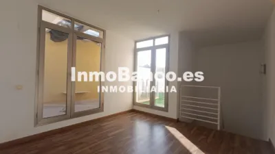 Chalet en alquiler en Carrer Azalees, La Pobla de Vallbona de 1.900 €<span>/mes</span>