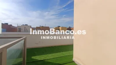 Chalet en alquiler en Carrer Azalees, La Pobla de Vallbona de 1.900 €<span>/mes</span>