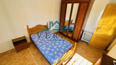 Chalet en venta en Calle de la Espiga, Alberche del Caudillo (Calera y Chozas) de 109.900 €