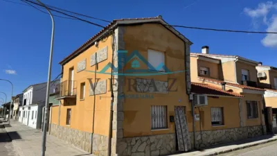 Chalet en venta en Calle de la Espiga, Alberche del Caudillo (Calera y Chozas) de 109.900 €