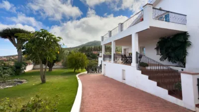 Chalet en venta en Calle Peñafiel, La Esperanza (El Rosario) de 999.900 €