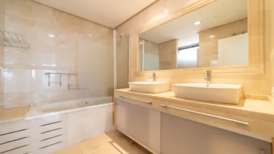 Ático en alquiler en Avenida Federico García Lorca, 11, Ciudad Alta (Las Palmas de Gran Canaria) de 3.000 €<span>/mes</span>