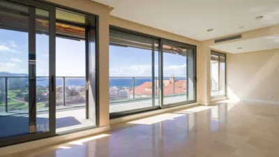 Ático en alquiler en Avenida Federico García Lorca, 11, Ciudad Alta (Las Palmas de Gran Canaria) de 3.000 €<span>/mes</span>