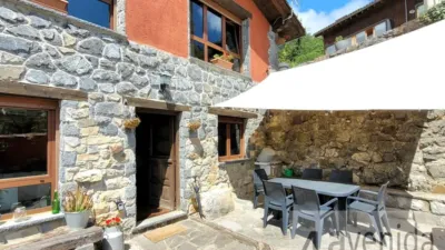 Chalet on Caleao Street photo 33