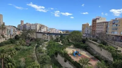 Apartment in Plaza de la Comunidad Valenciana photo 3