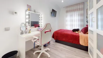 Piso en venta en Calle de la Lagartera, cerca de Calle de Mejorana, Entrevías (Distrito Puente de Vallecas. Madrid Capital) de 380.000 €