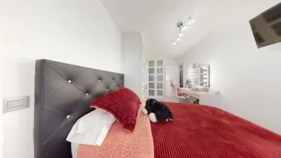 Piso en venta en Calle de la Lagartera, cerca de Calle de Mejorana, Entrevías (Distrito Puente de Vallecas. Madrid Capital) de 380.000 €