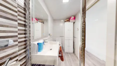 Piso en venta en Calle de la Lagartera, cerca de Calle de Mejorana, Entrevías (Distrito Puente de Vallecas. Madrid Capital) de 380.000 €